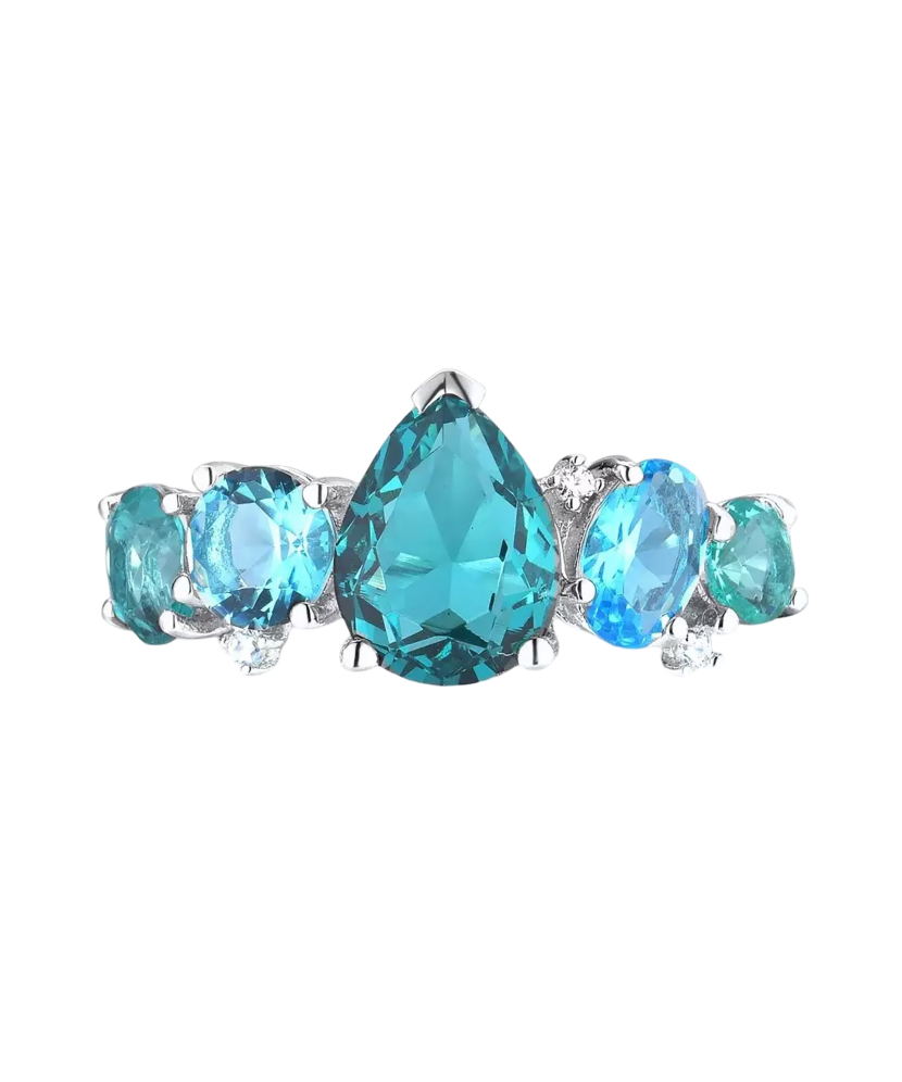 Кольцо из серебра с фианитами