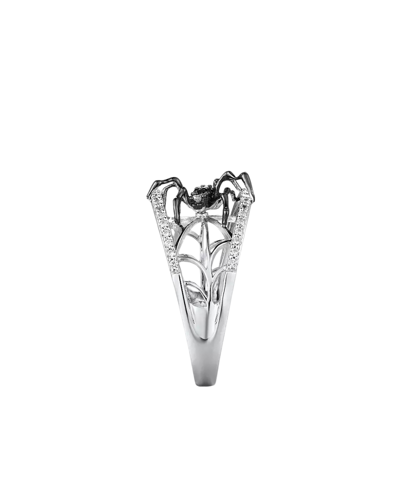 Hõbesõrmus tsirkoonidega ja spinelliga "ämblik"