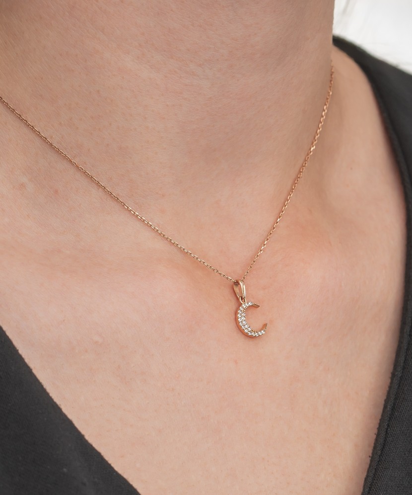 Kuldripats tsirkoonidega