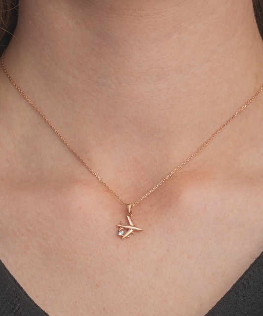 Kuldripats tsirkoonidega