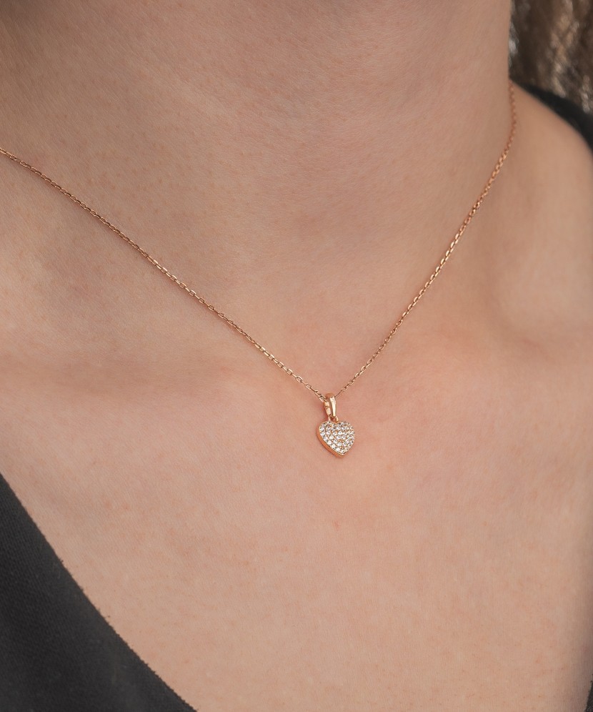 Kuldripats tsirkoonidega "südameke"