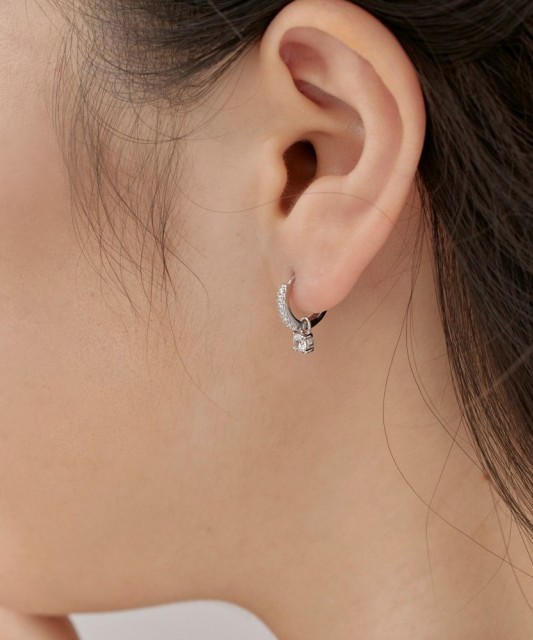 Серьги из серебра с цирконами