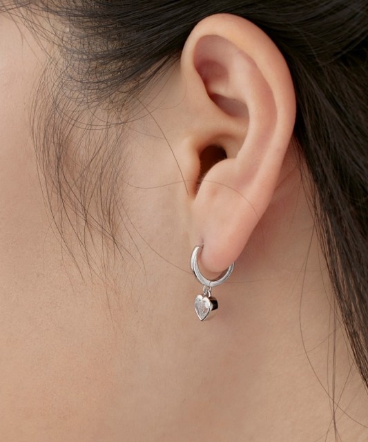 Hõbekõrvarõngad tsirkoonidega