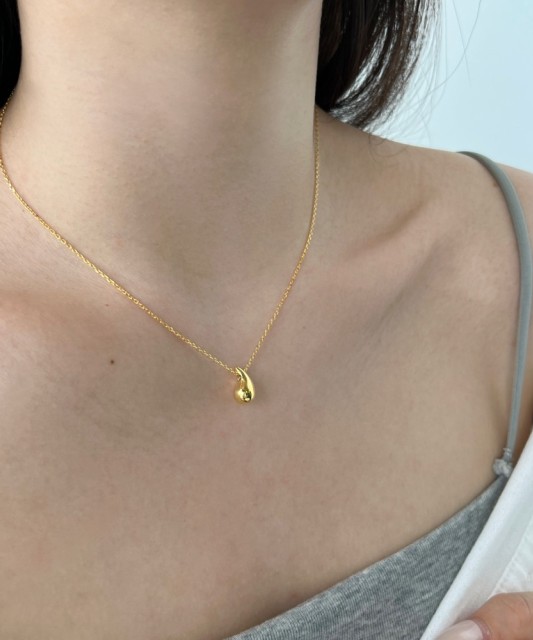 Серебряная цепочка с подвеской