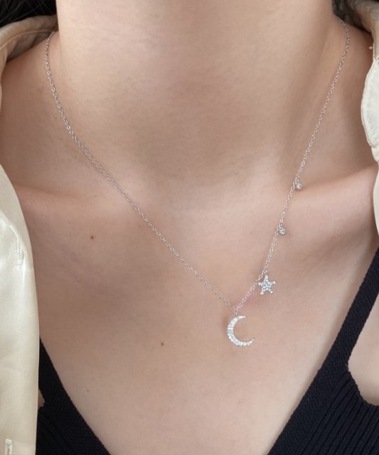 Hõbekett tsirkoonist ripatsiga