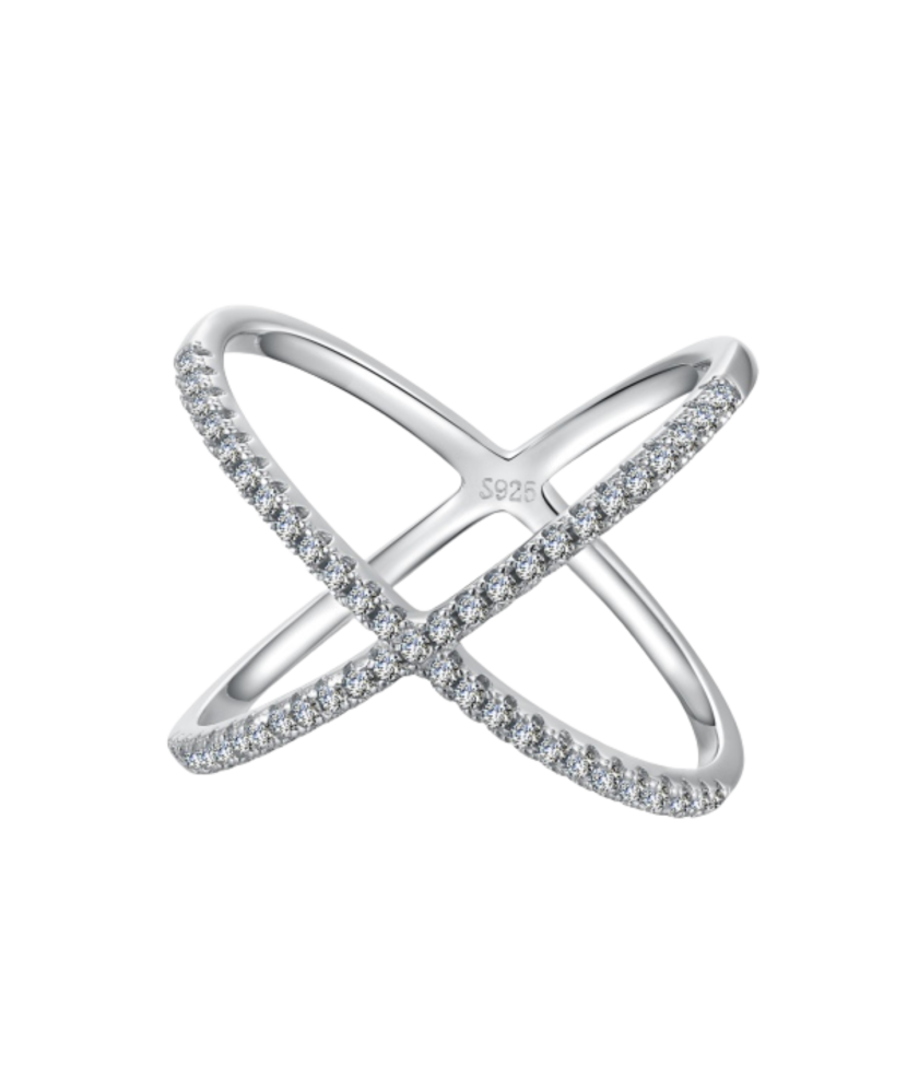 Серебряное кольцо с цирконами