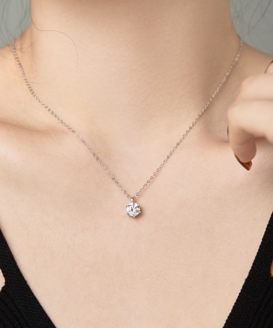 Hõbekett tsirkoonist ripatsiga