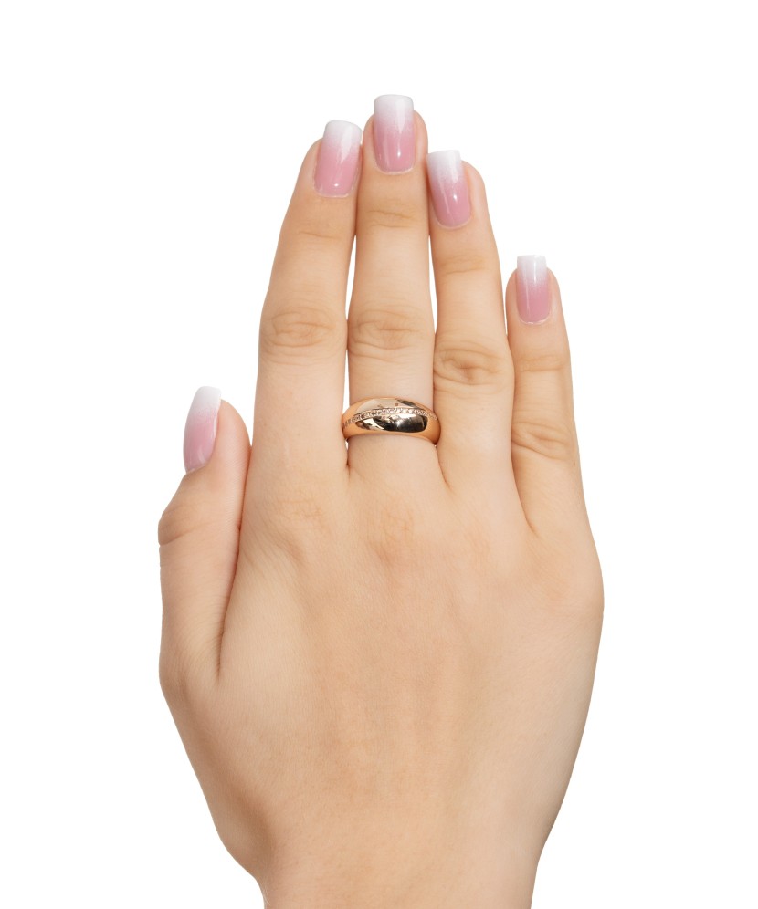 Kuldsõrmus tsirkoonidega