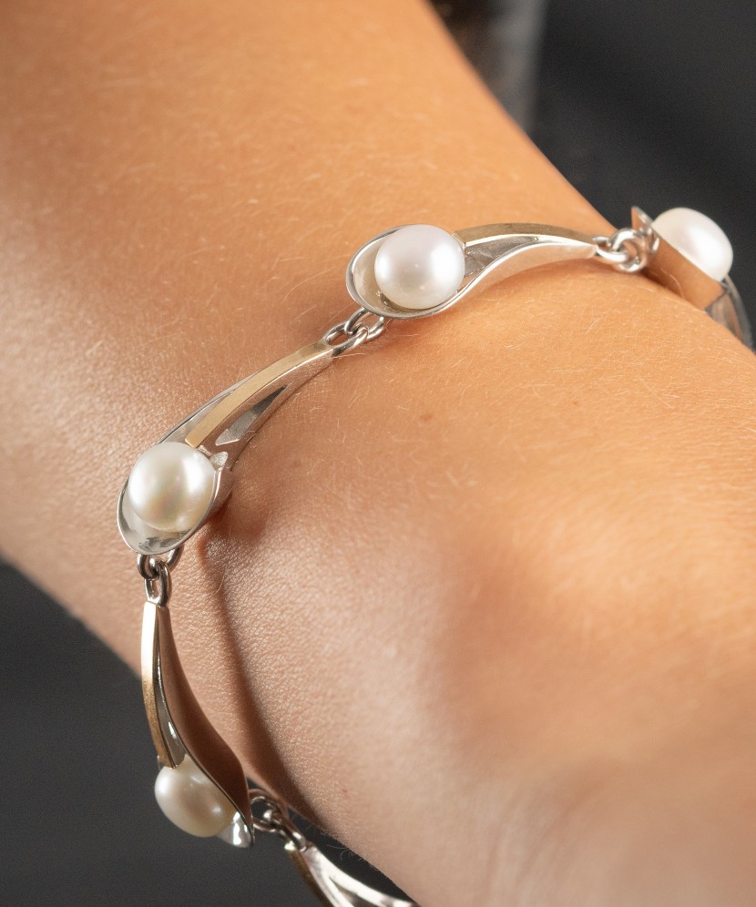 Hõbekäevõru tsirkoonidega kullatud