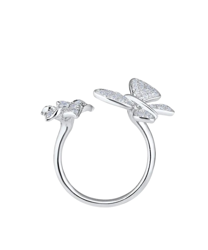 Серебряное кольцо с цирконами