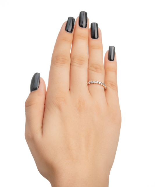 Kuldsõrmus tsirkoonidega