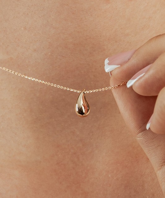 Золотая цепочка с подвеской