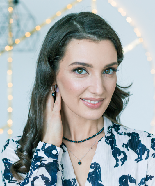 Серьги из серебра с жемчугом и цирконами