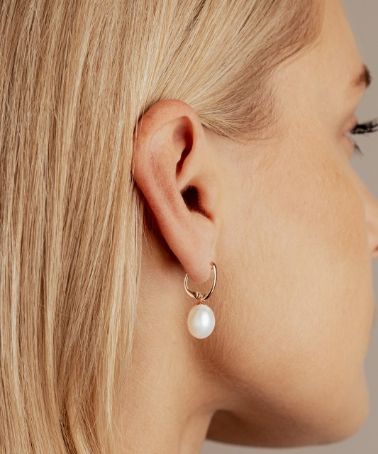 Kuldkõrvarõngad naturaalsete pärlitega Goldinga SKG20492EL-W