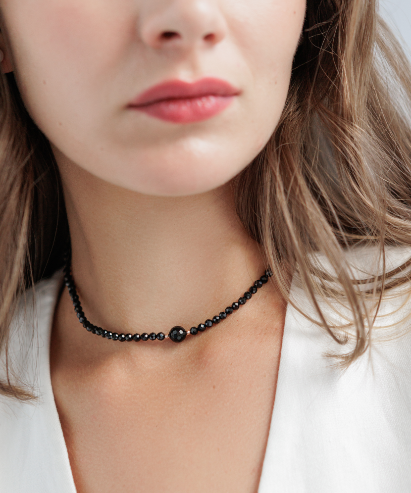 Oonüksi ja kullaga kaelakee