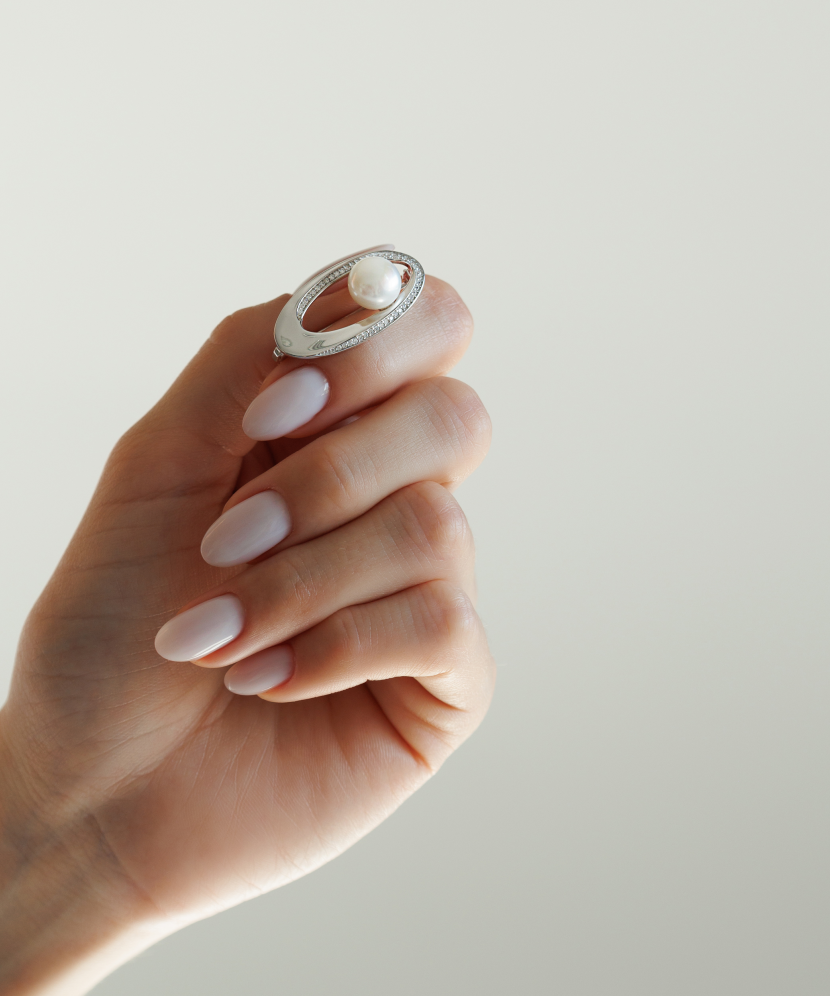 Hõbeprosspärli ja tsirkoonidega