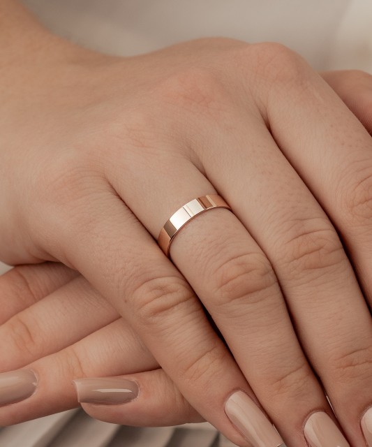 Kuldne pulm sõrmus 4mm mugavusega