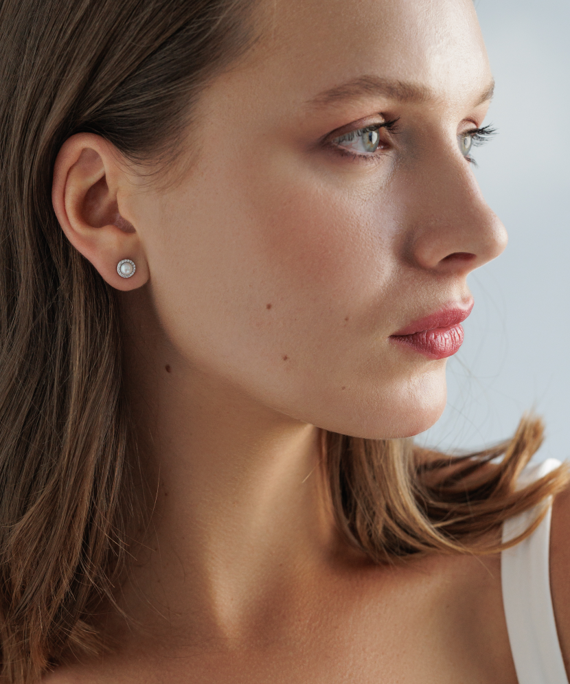 Hõbekõrvarõngad pärlite ja tsirkoonidega