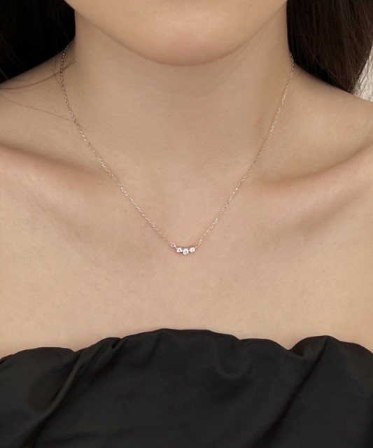 Hõbekett tsirkoonist ripatsiga