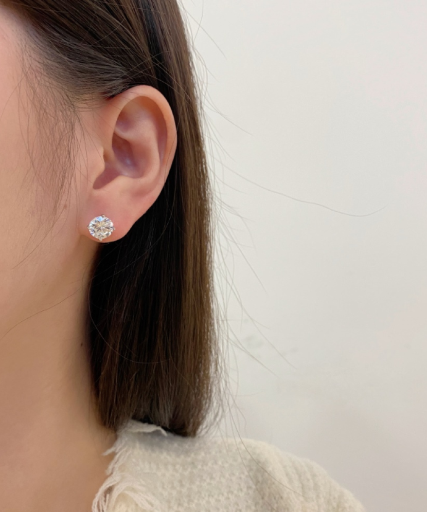 Hõbekõrvarõngad tsirkoonidega 8mm