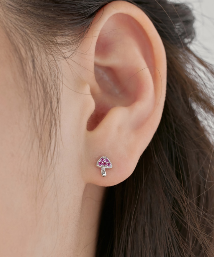 Hõbekõrvarõngad tsirkoonidega