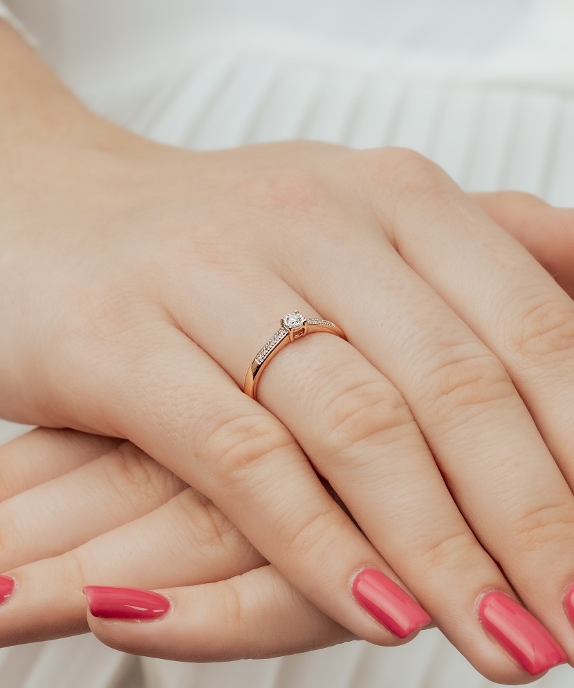 Кольцо из желтого золота с бриллиантами