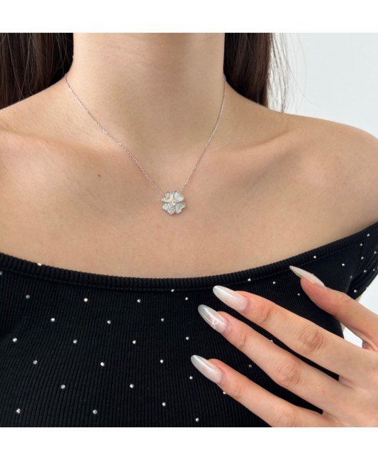 Серебряная цепочка с подвеской из циркона