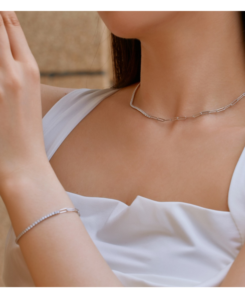 Hõbekett tsirkoonist ripatsiga