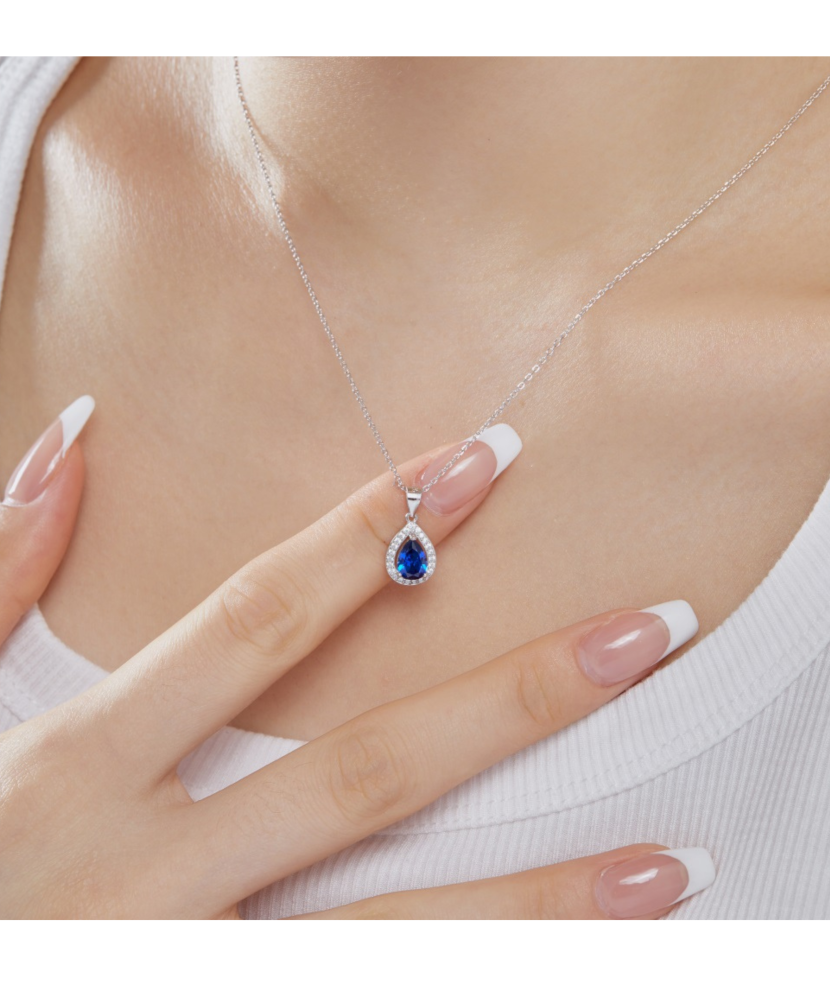 Серебряная цепочка с подвеской из циркона