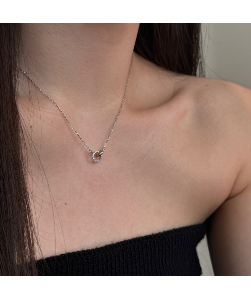 Серебряная цепочка с подвеской из циркона