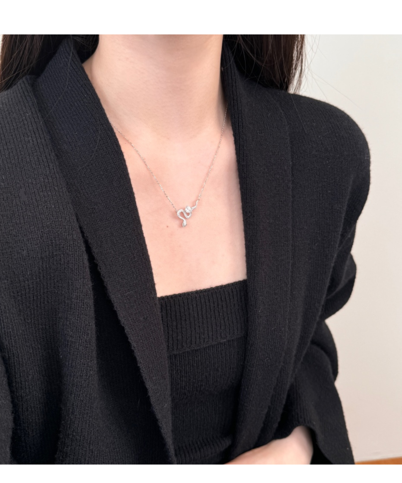 Hõbekett tsirkoonist ripatsiga