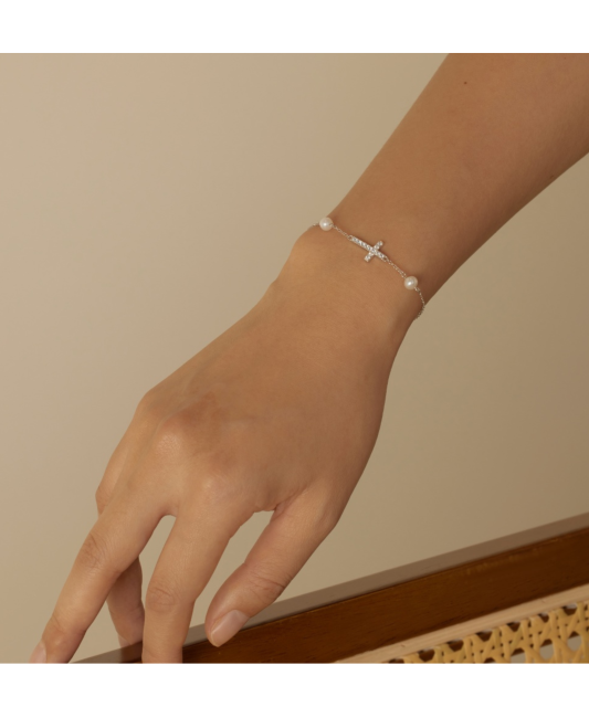 Hõbekäevõru pärli ja tsirkoonidega