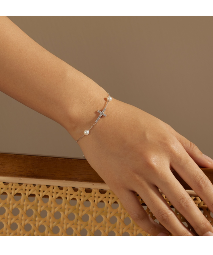 Hõbekäevõru pärli ja tsirkoonidega