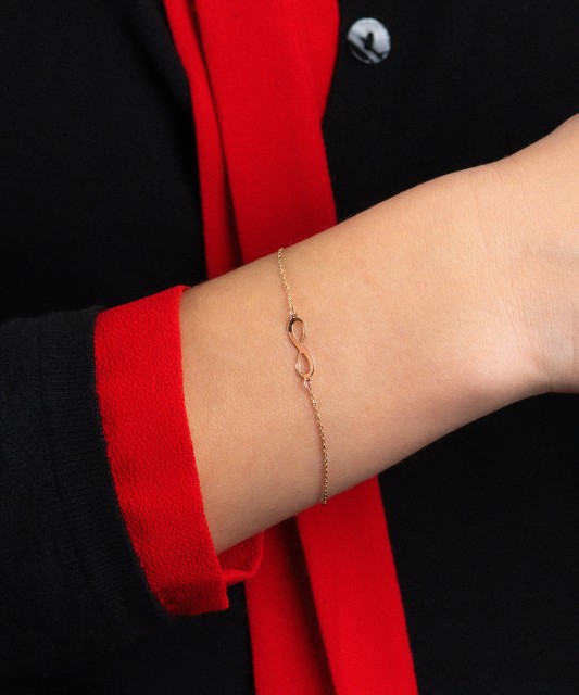 Золотой браслет "Бесконечность"