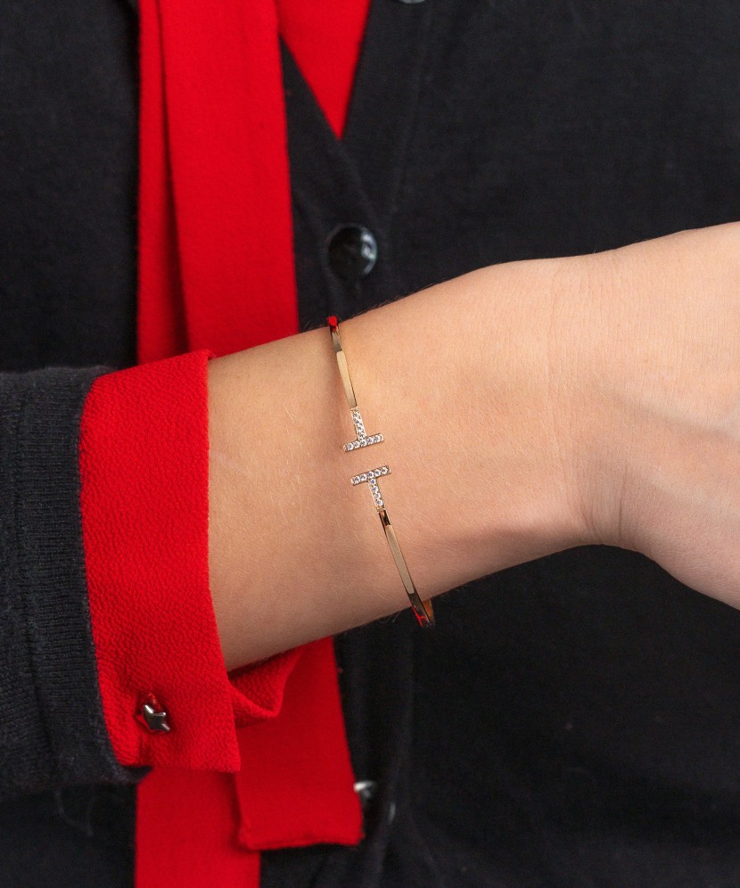 Jäik kullast käevõru tsirkoonidega