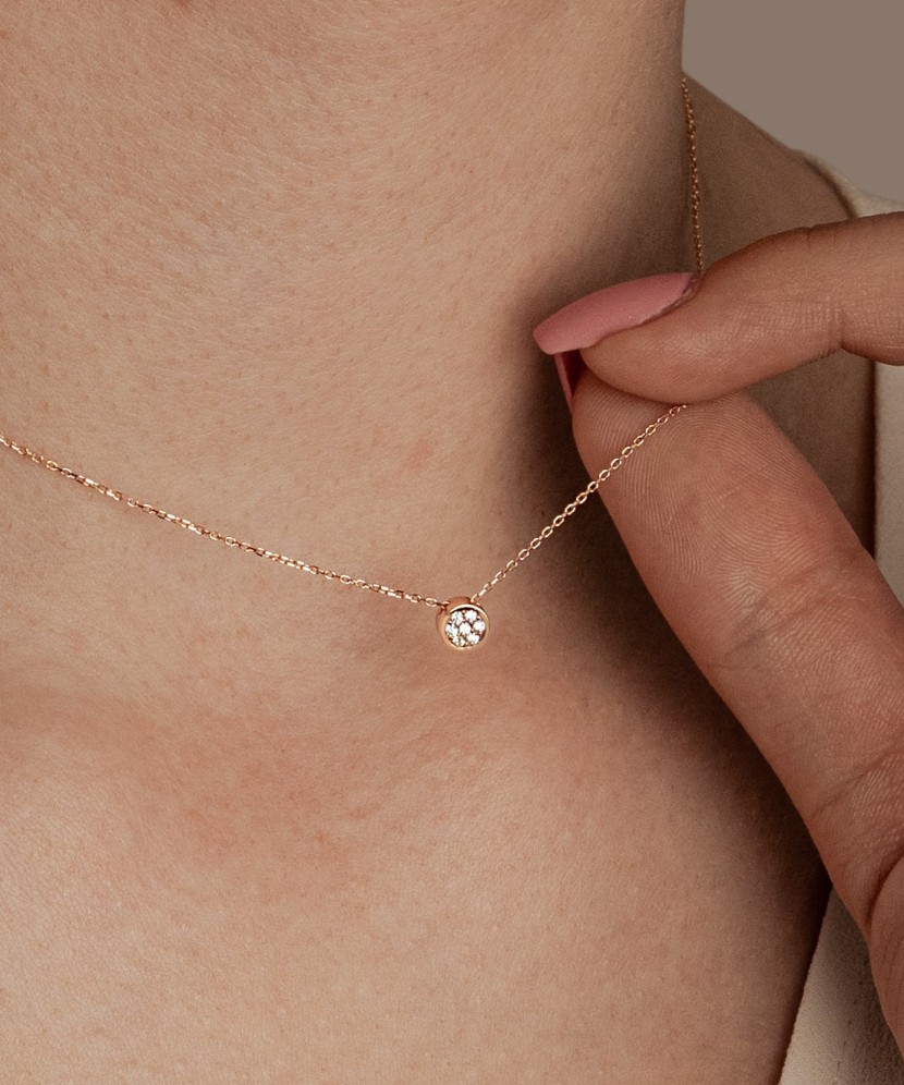 Kuldkett tsirkoonist ripatsiga