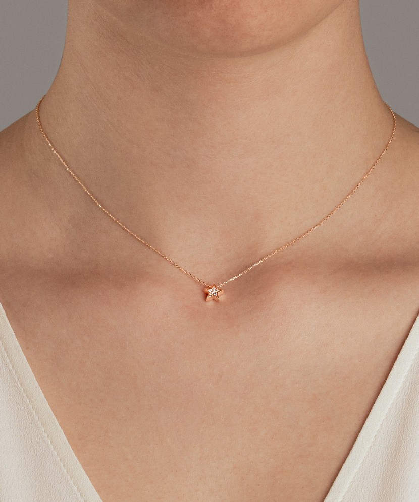 Kuldkett Tsirkoonist Ripatsiga "täht"