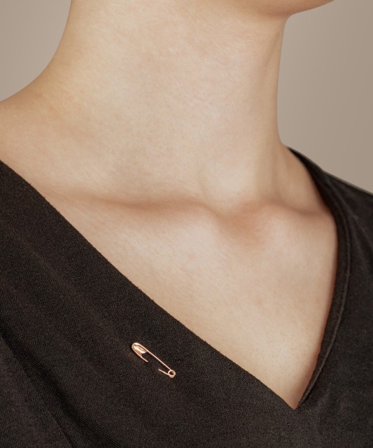 Золотая брошь