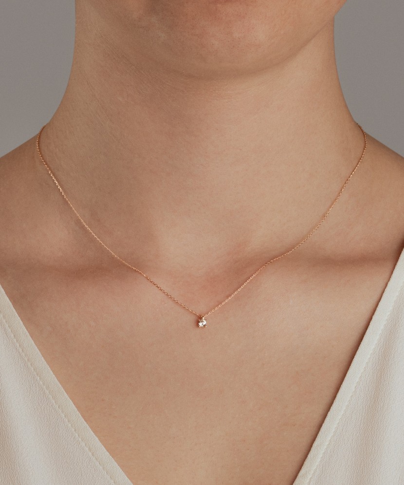 Золотая цепочка с подвеской из циркона