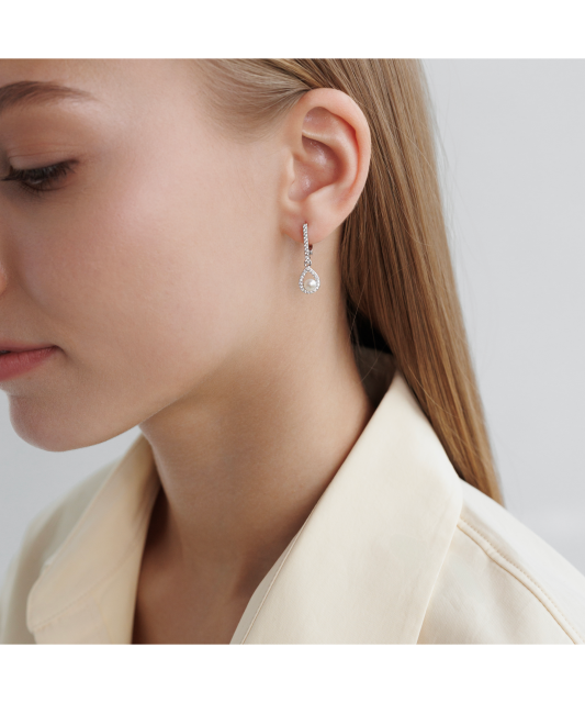 Hõbekõrvarõngad pärlite ja tsirkoonidega