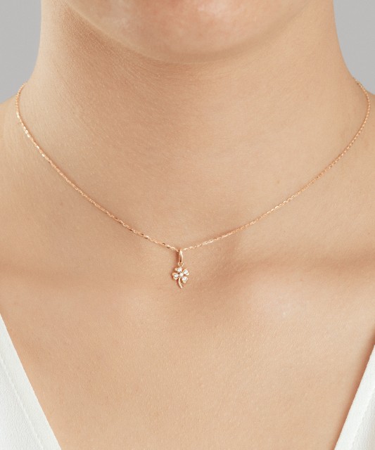 Kuldripats tsirkoonidega