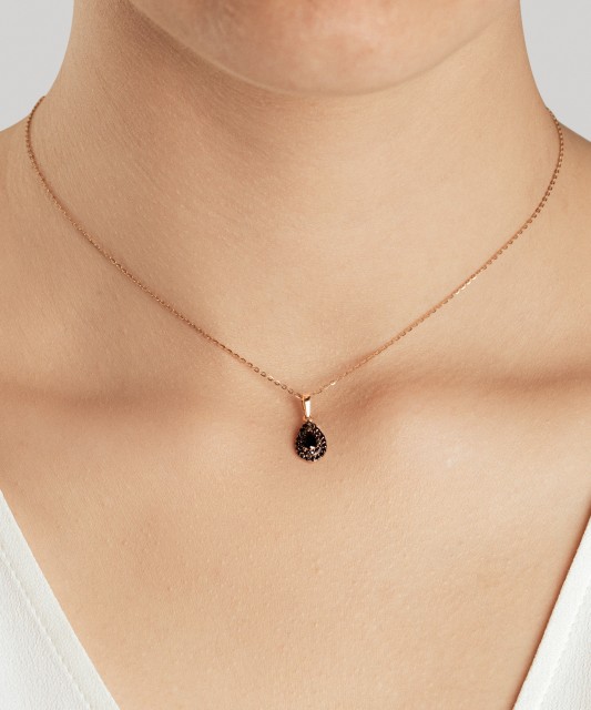 Kuldripats tsirkoonidega