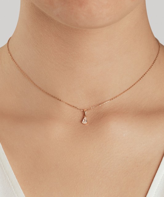 Kuldripats tsirkoonidega