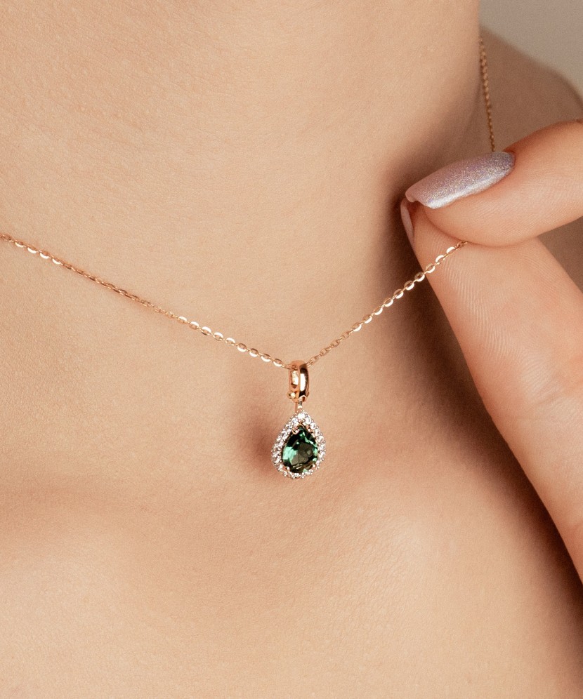 Kuldripats tsirkoonidega