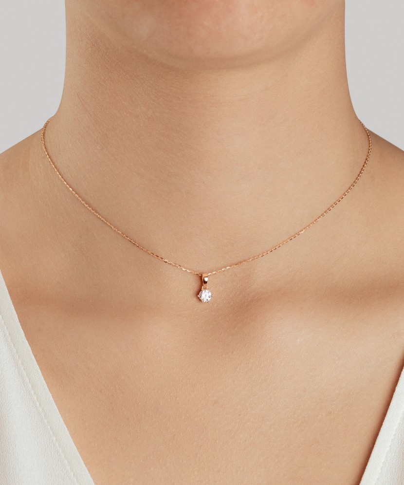 Kuldripats tsirkoonidega