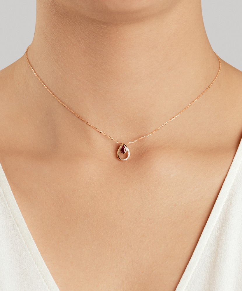 Kuldripats rubiini ja briljantidega