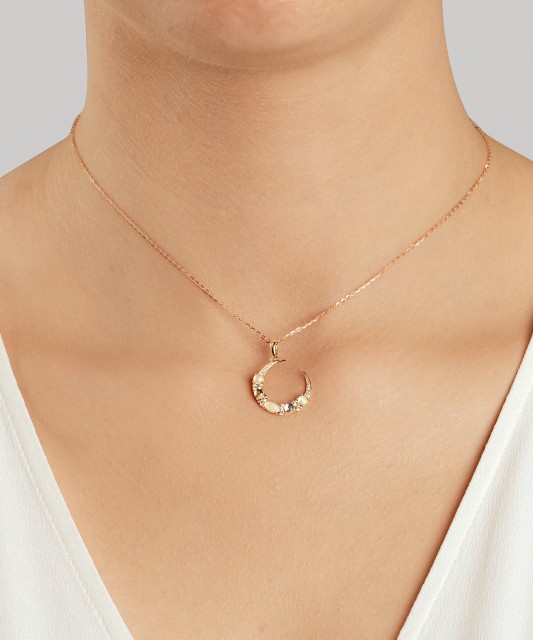 Kollase kulla ripats teemantide, opaalide ja topaasidega