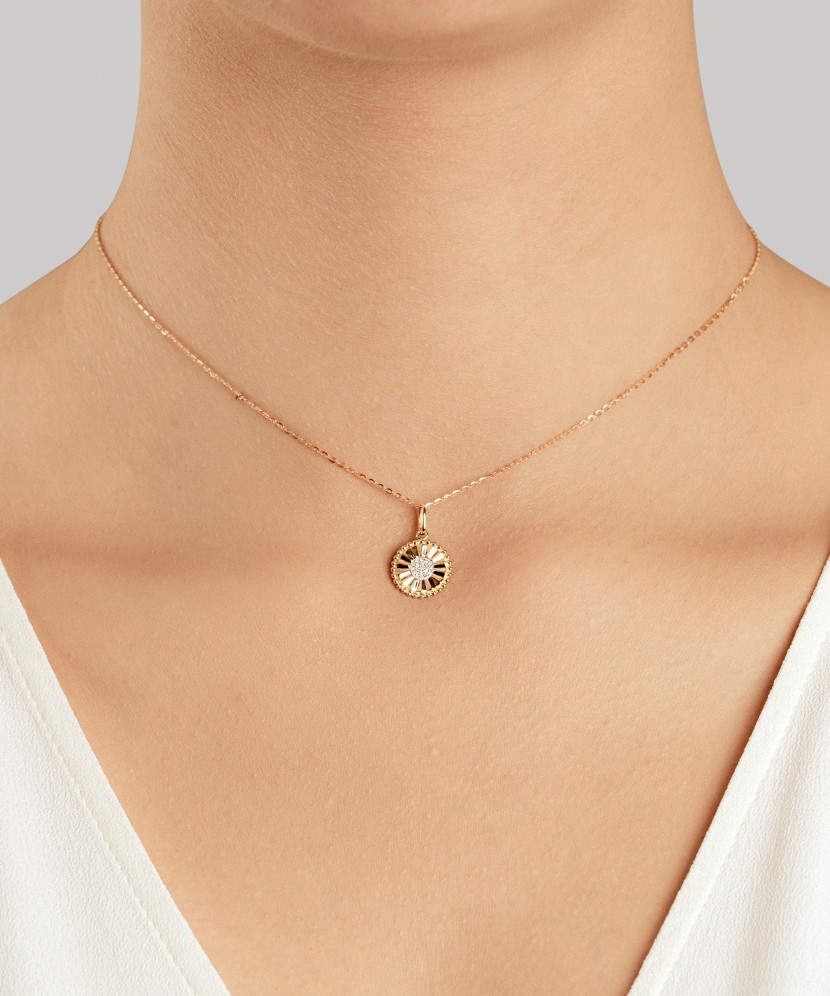 Kollasest Kullast Ripats Teemantidega