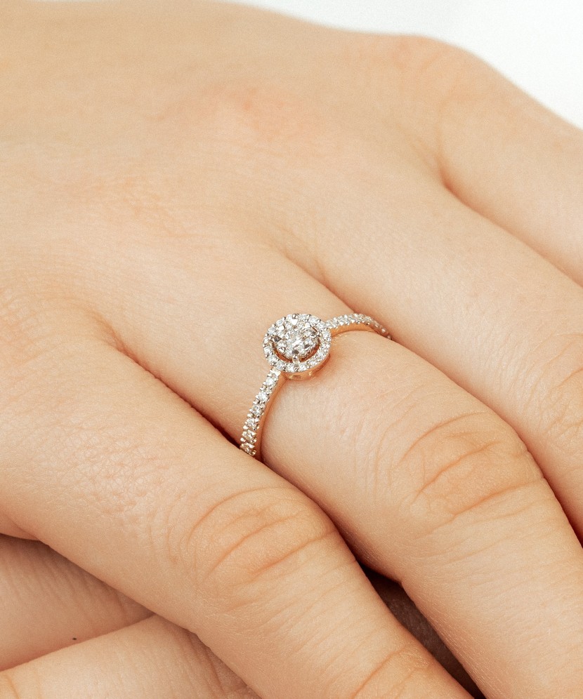 Kuldsõrmus teemanditega