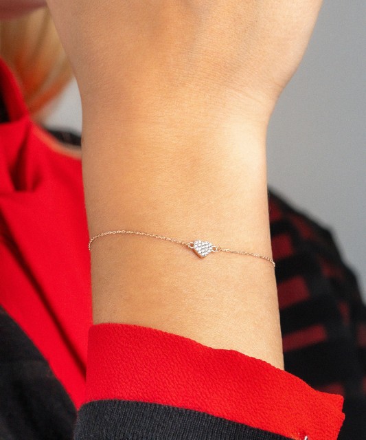 Золотой браслет с бриллиантами "сердце"